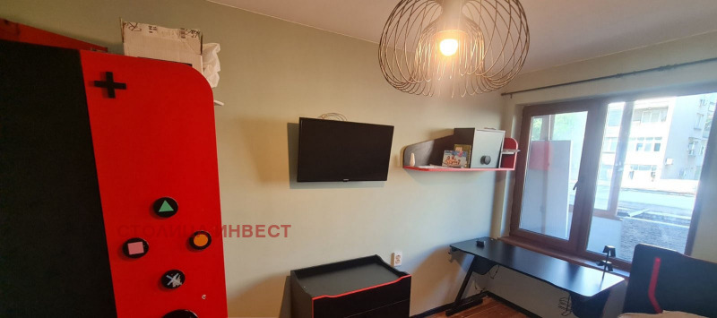 Дава под наем МНОГОСТАЕН, гр. Русе, Широк център, снимка 8 - Апартаменти - 51174143