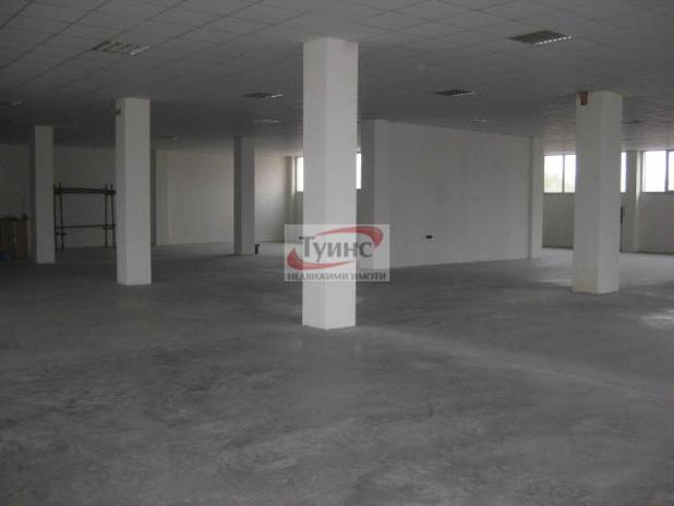 De inchiriat  Cladire industriala Plovdiv , Industrialna zona - Sever , 900 mp | 56662632 - imagine [4]