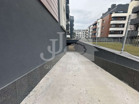 ГАРАЖ, ПАРКОМЯСТО, 42 m2