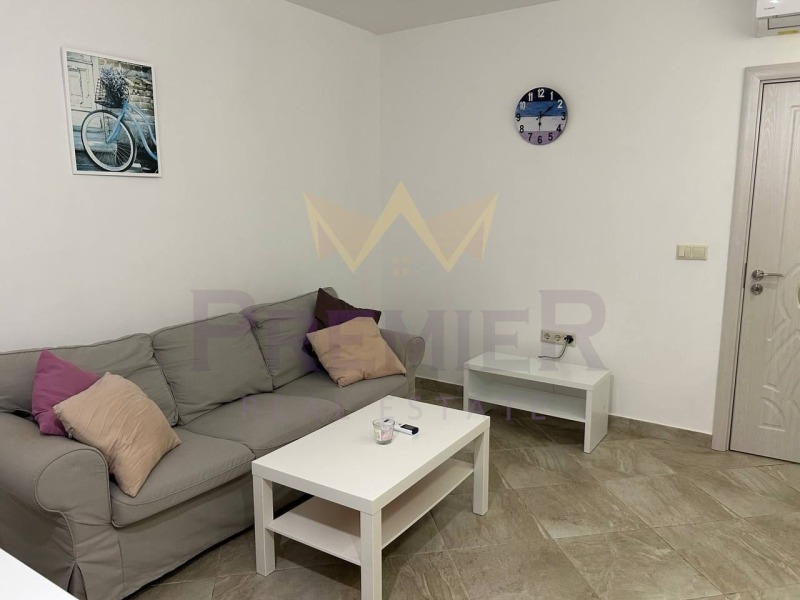 Дава под наем 2-СТАЕН, гр. Варна, Левски 1