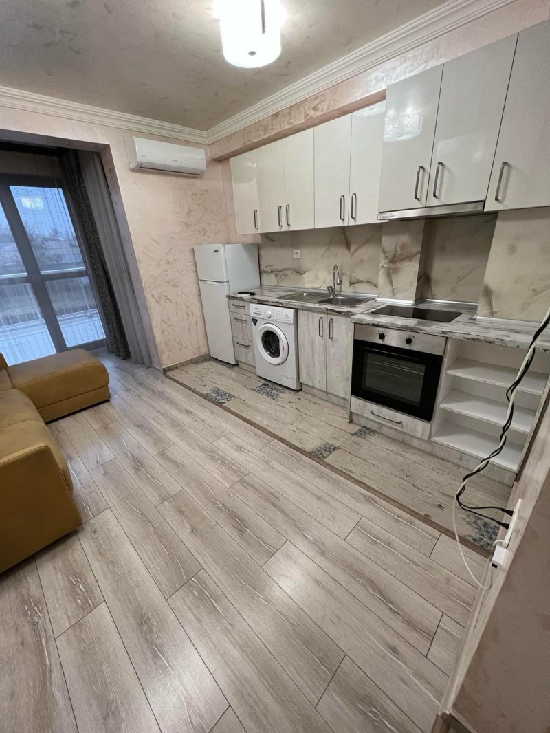 Da affittare  Studio Plovdiv , Hristo Smirnenski , 40 mq | 88864770 - Immagine [4]