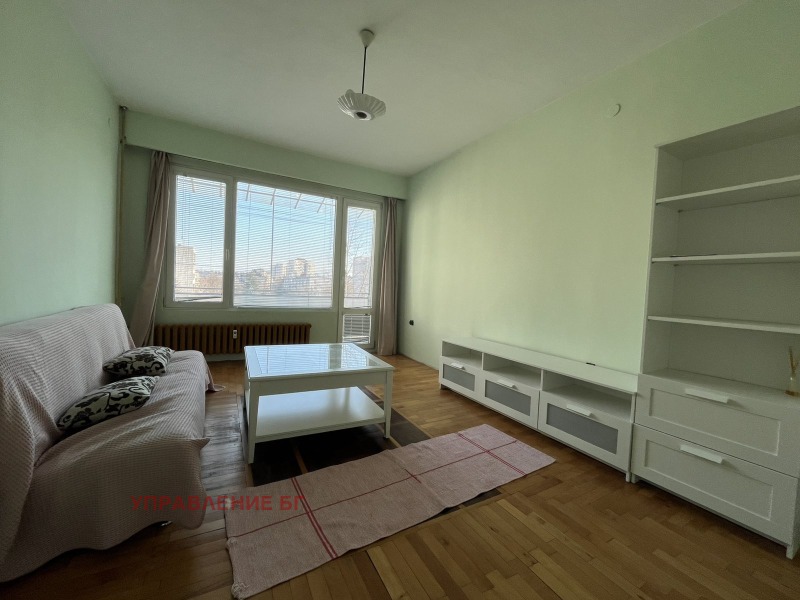 Дава под нем  3-стаен, град София, Красно село •  425 EUR • ID 99134725 — holmes.bg - [1] 